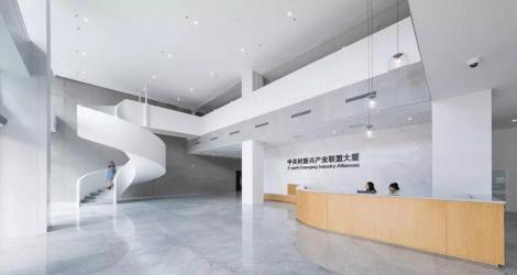 成都海倫天麓銷售中心，東方優(yōu)雅與現(xiàn)代融合的空間縮影！